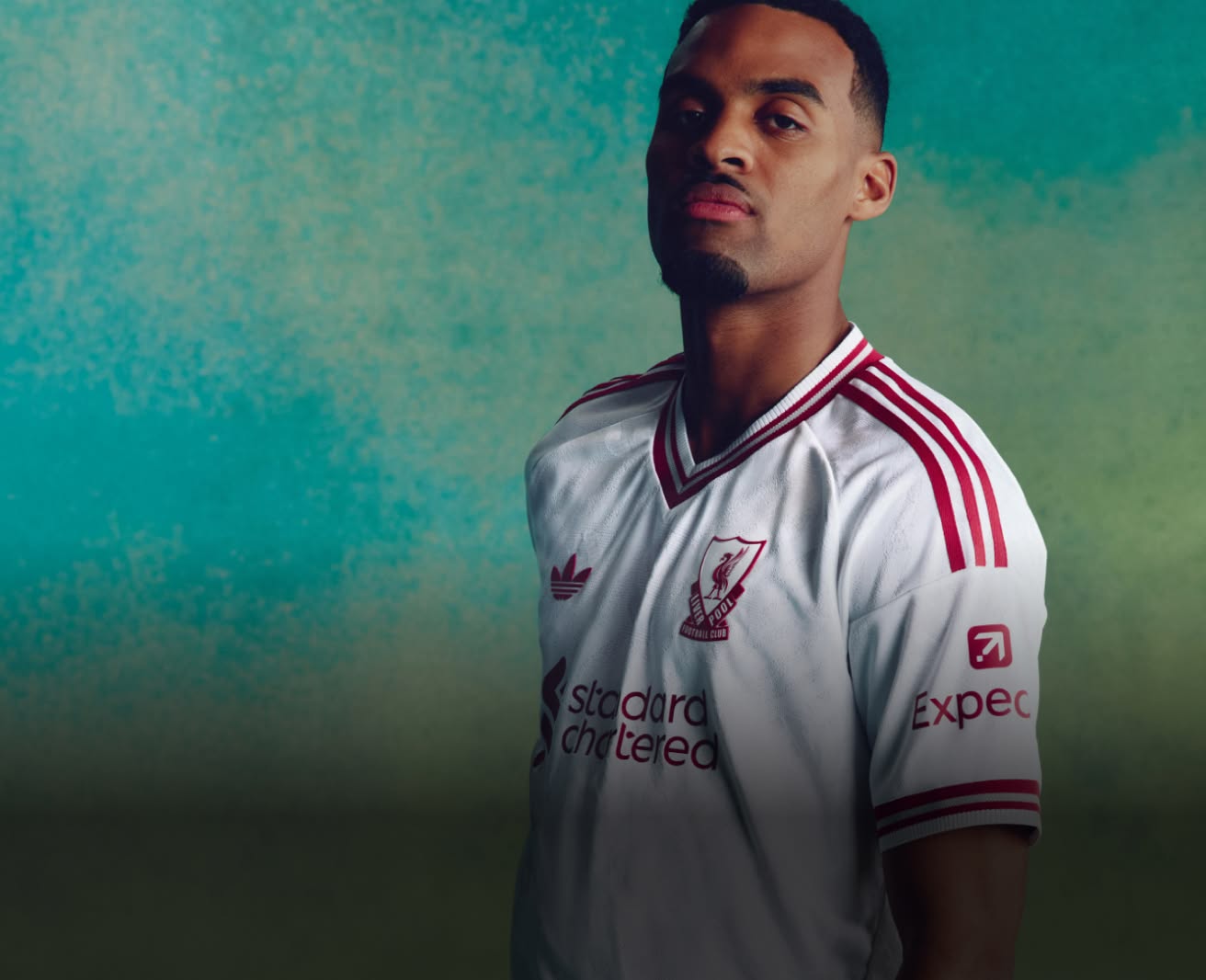 Liverpool Uit 26-27