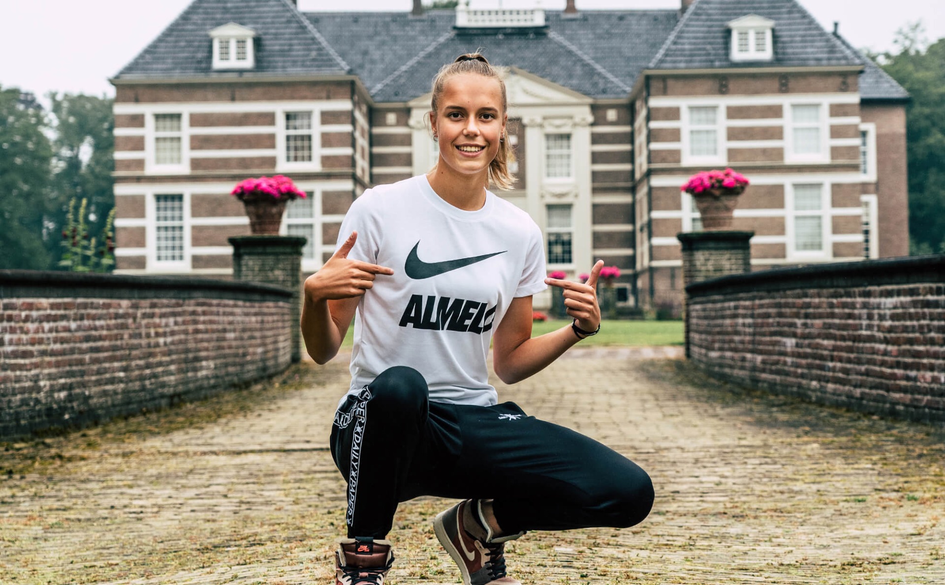 NIke City T-shirt Almelo