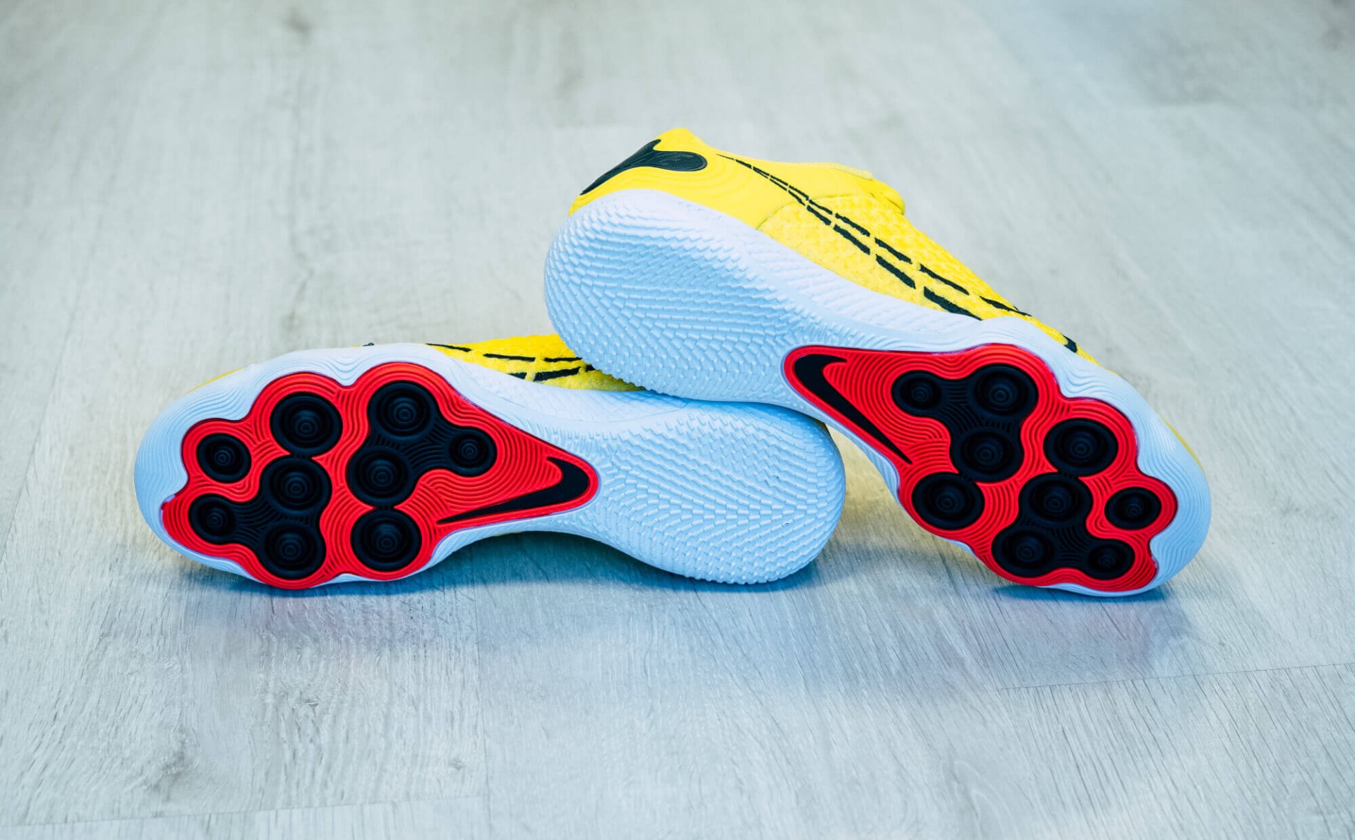 Welke voetbalschoenen heb je nodig voor welke ondergrond?