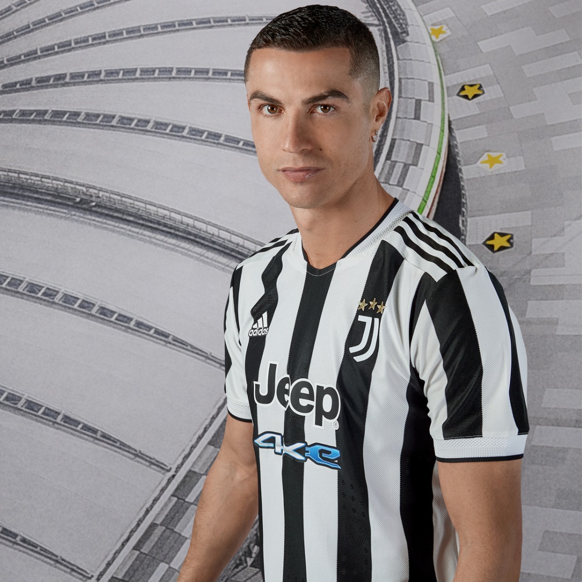 adidas-JuventusHOME-2122-sliderblokjes-640x640-5.jpg