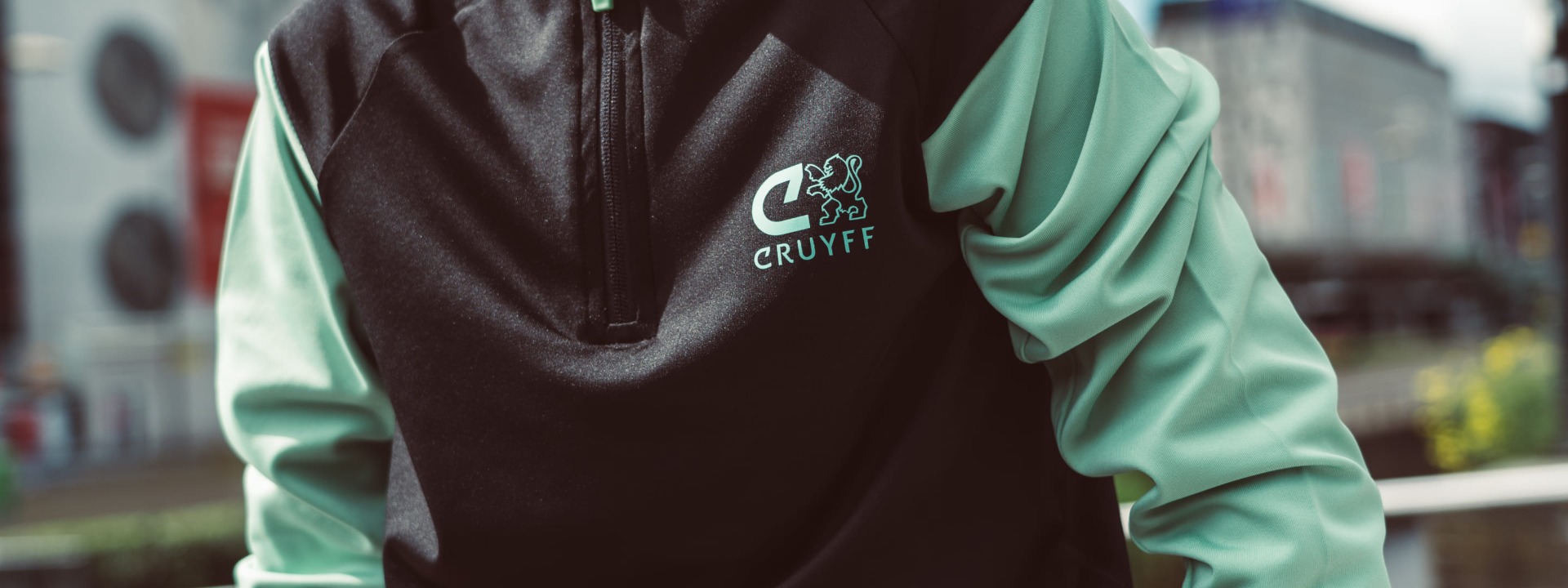 Met de nieuwe Cruyff collectie breng je een ode aan een legende