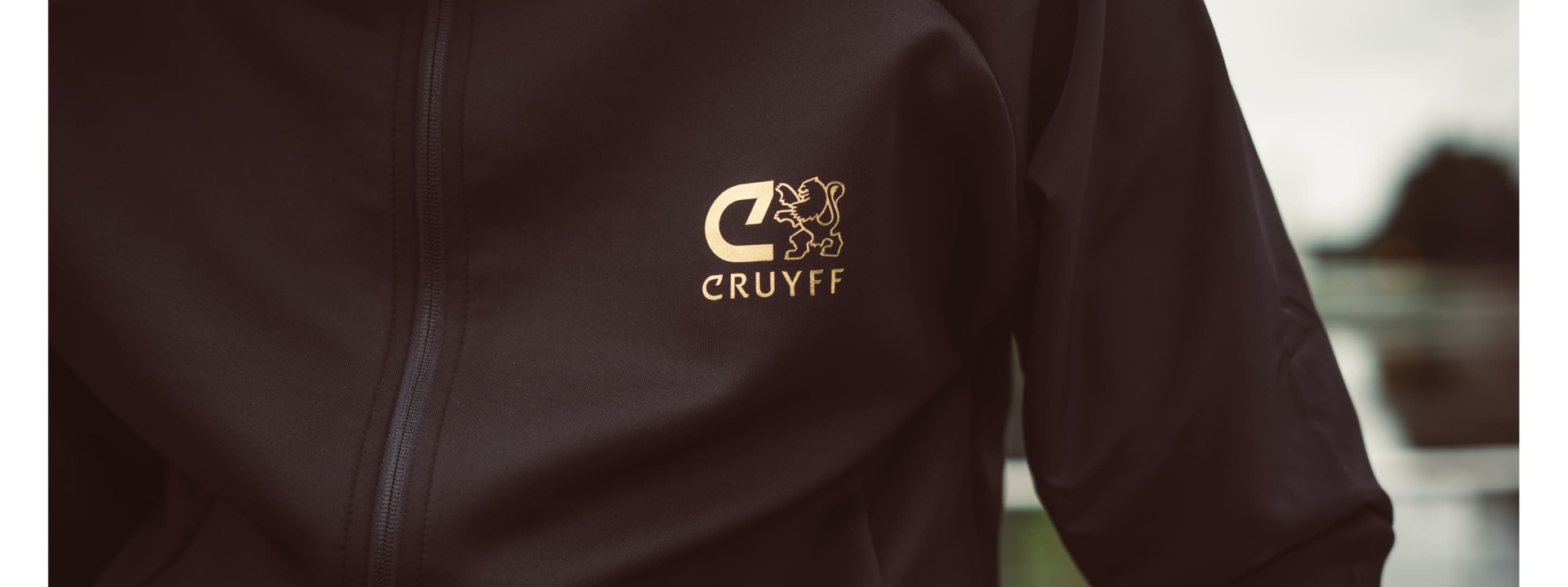Met de nieuwe Cruyff collectie breng je een ode aan een legende