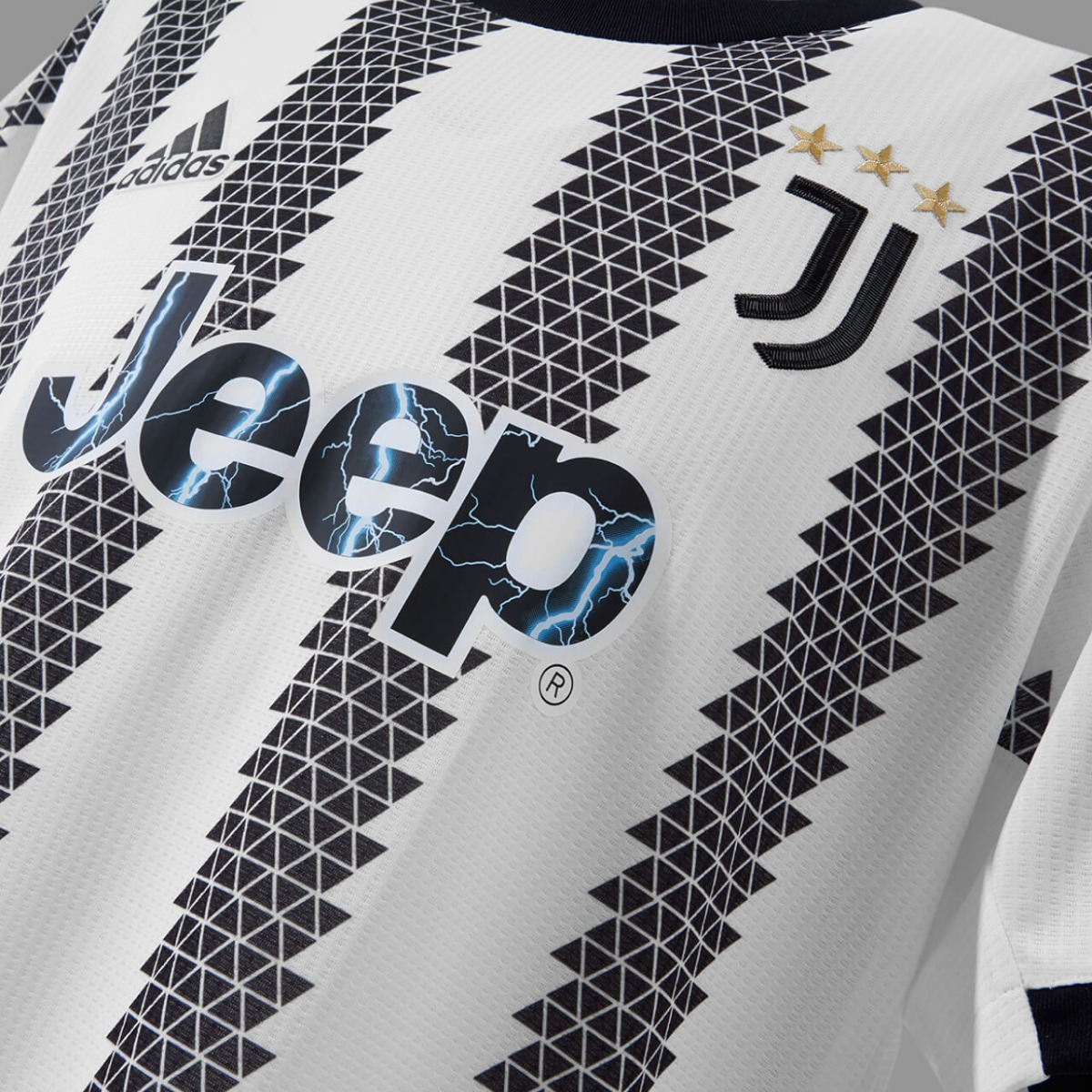 20220525-slider-blokje-adidas-JuventusHome22-23-8.jpg