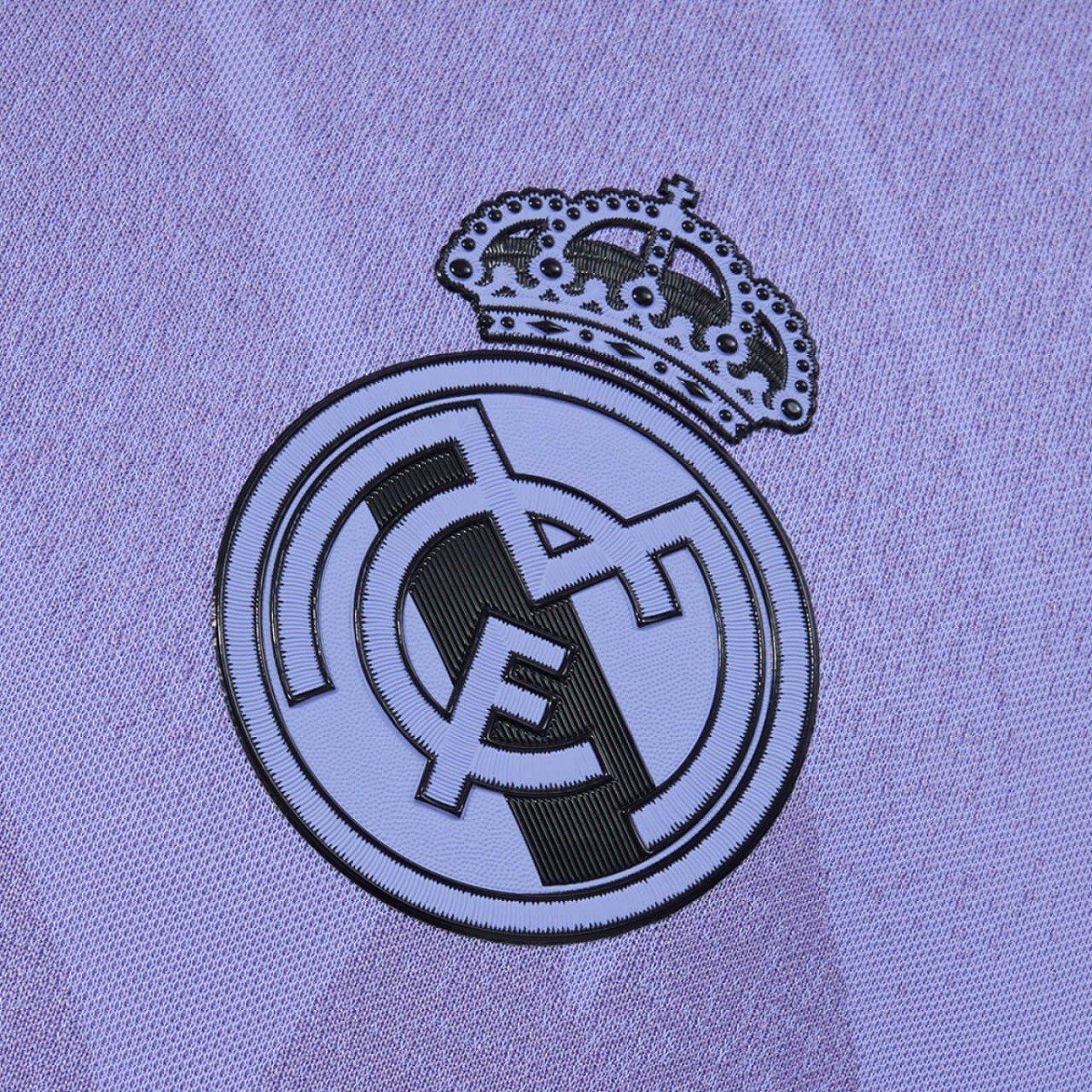 20220705-slider-blokje-adidas-RealMadridAway22-23-2.jpg