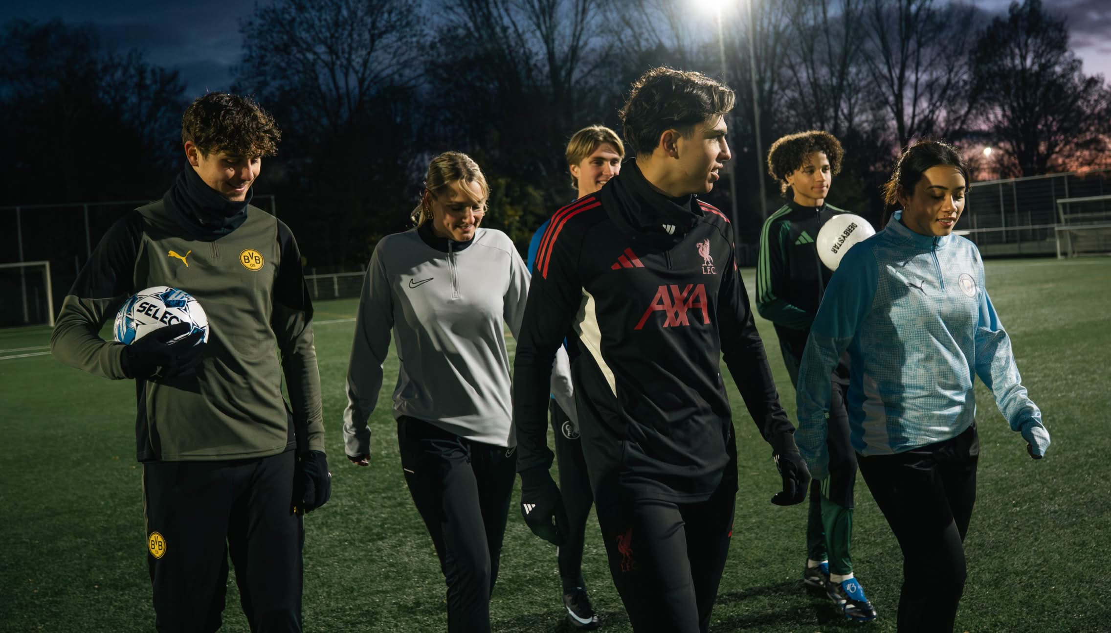 Blijf warm en presteer top in de winter: Jouw ultieme gids voor onmisbare voetbalitems