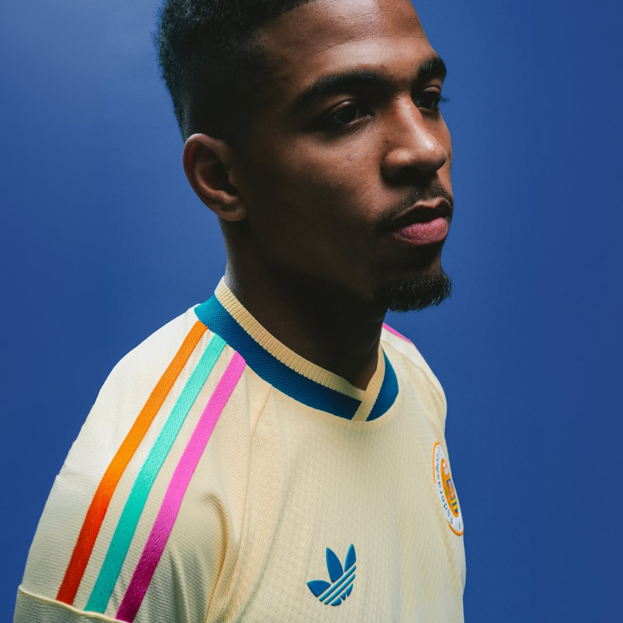 20260320-slider-blokje-adidas-FFK-Curacao-Away-04.jpg
