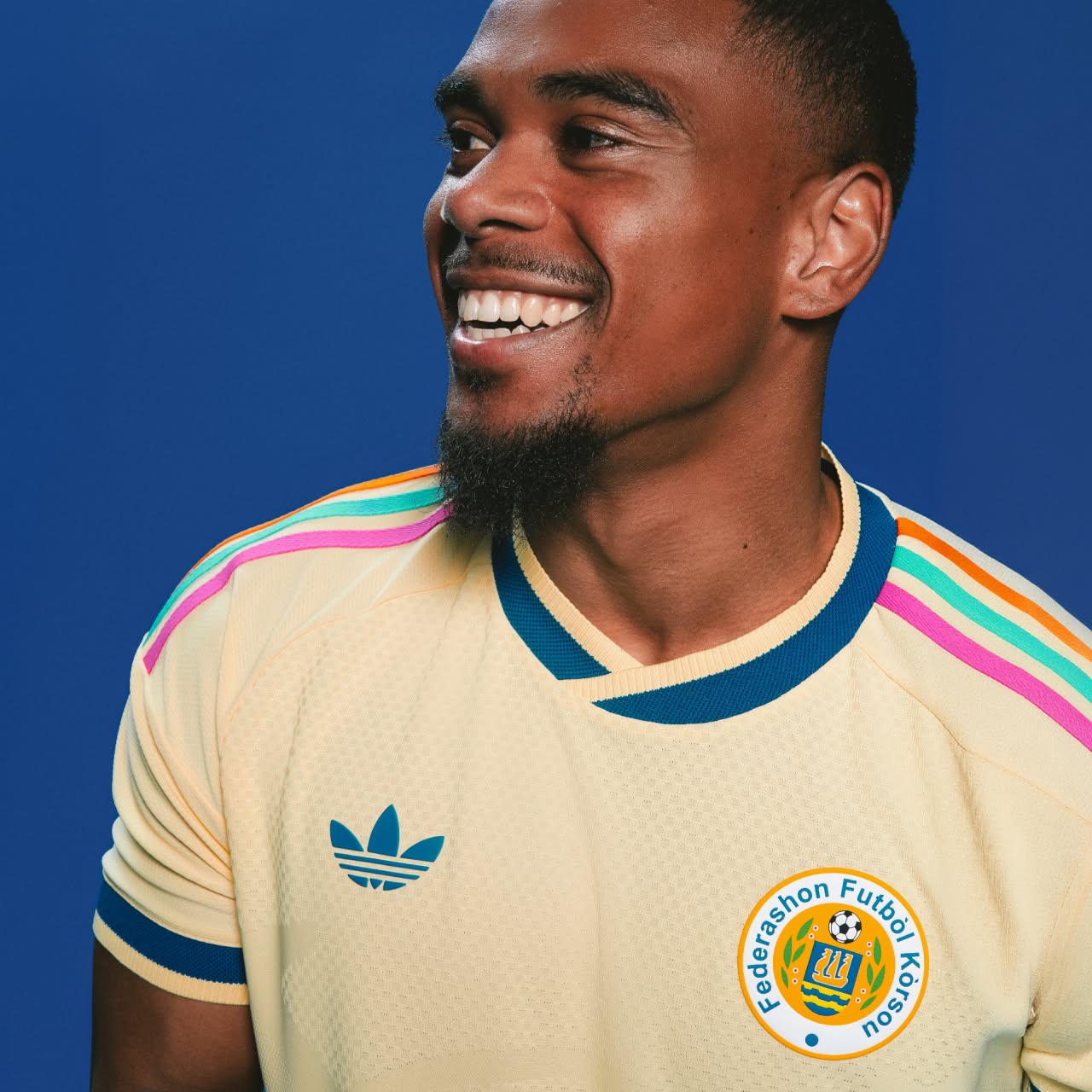 20260320-slider-blokje-adidas-FFK-Curacao-Away-05.jpg