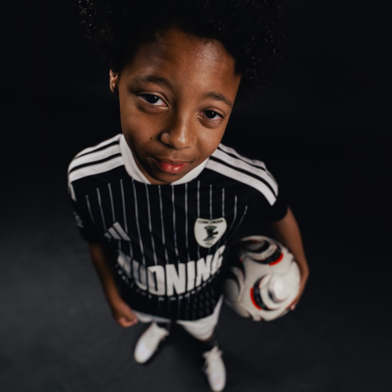 20260909-slider-blokje-adidas-VBS-Nieuwe-Teamwear-Clubs-05.jpg