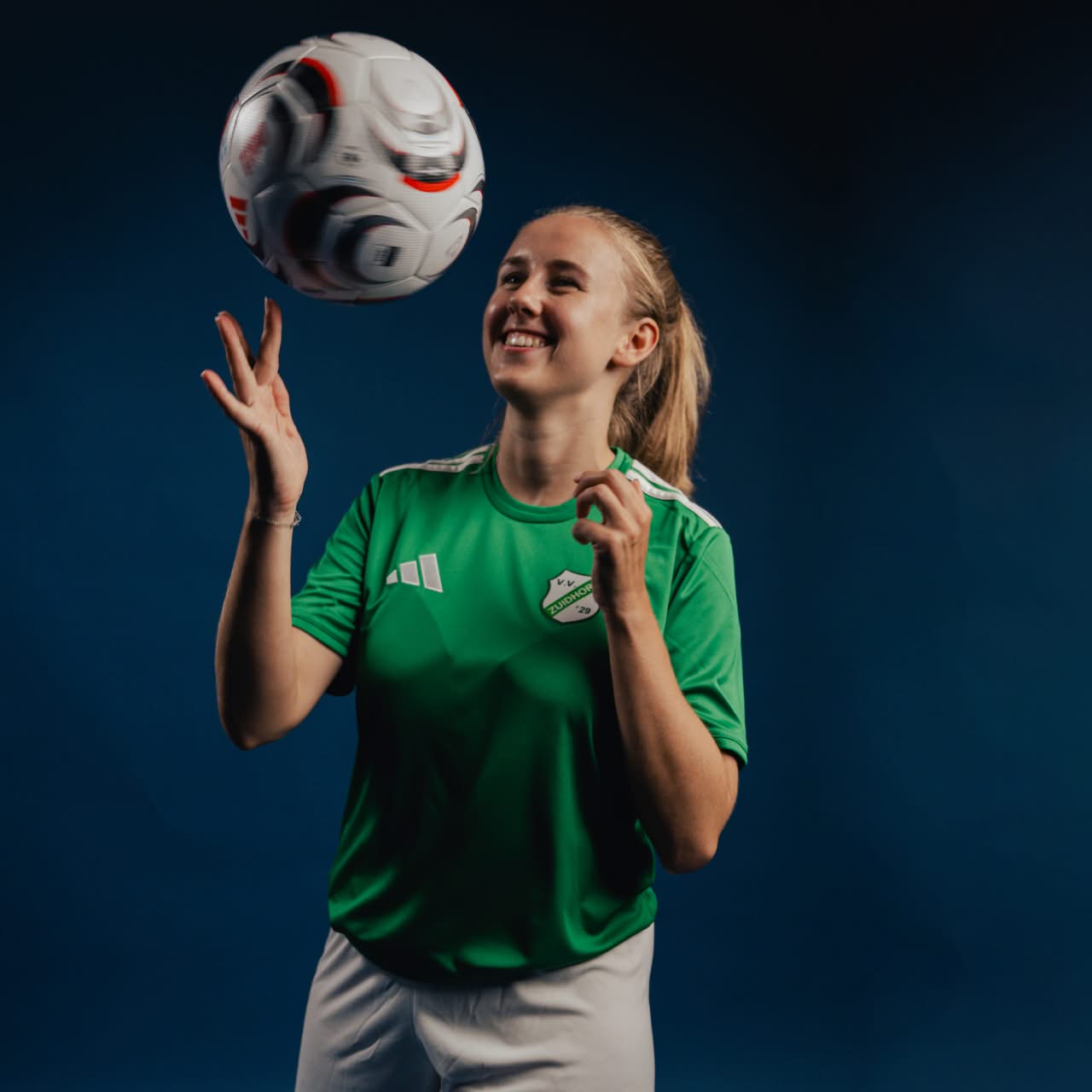 20260909-slider-blokje-adidas-VBS-Nieuwe-Teamwear-Clubs-07.jpg