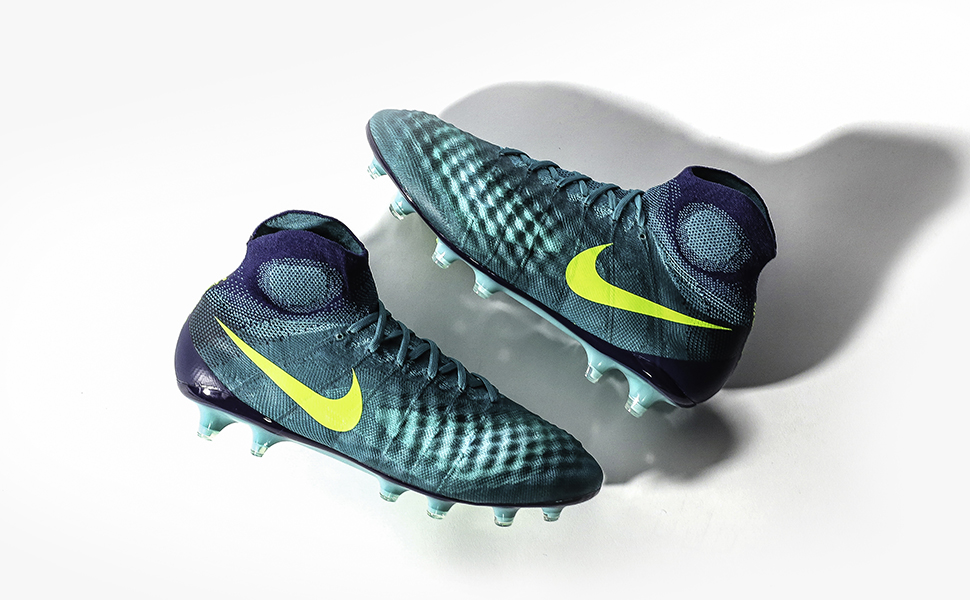 nike-magista-floodlights-pack-slider-5.jpg