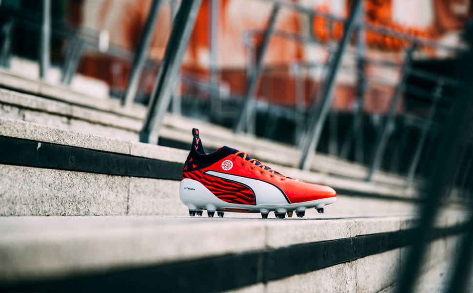 puma-evotouch-derby-fever-cazorla-slider-5.jpg