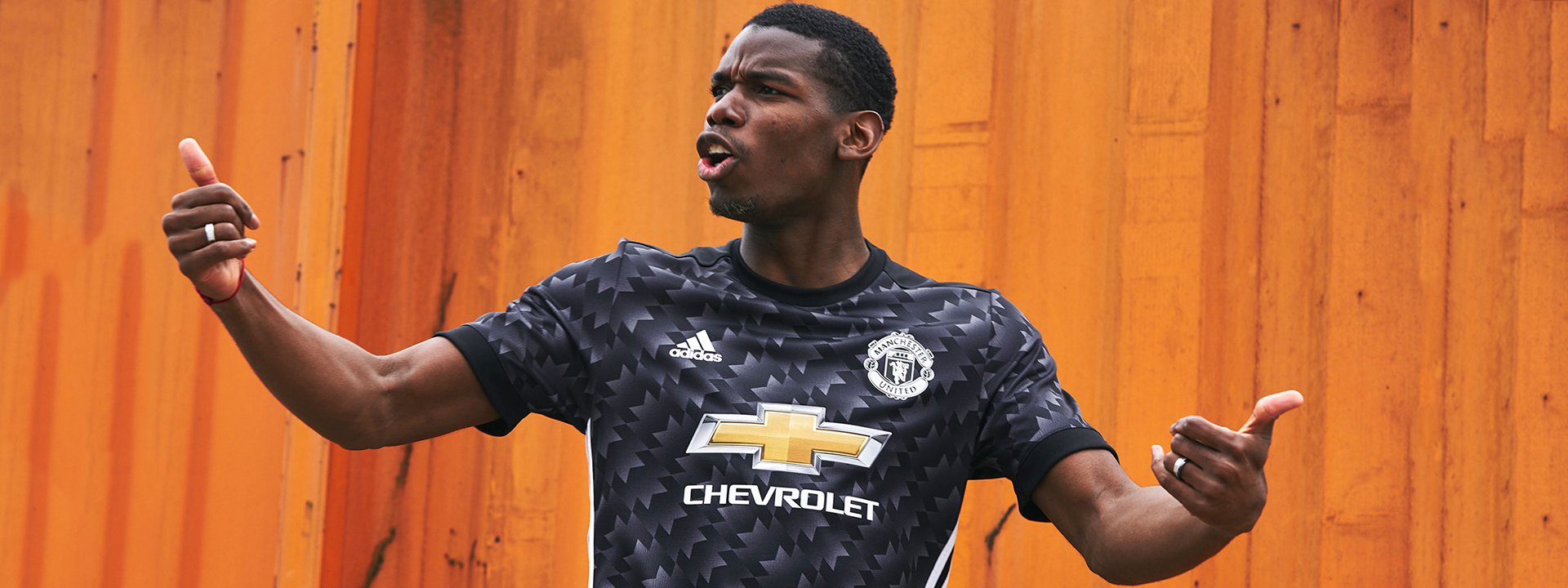 adidas presenteert het Manchester United Uitshirt 17/18