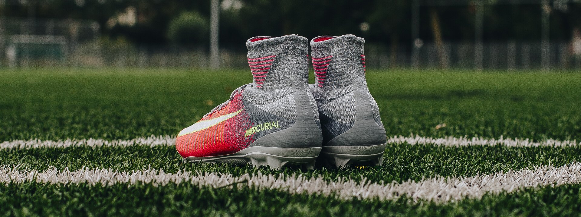 Deze voetbalschoenen zijn speciaal voor de vrouwelijke voetballers