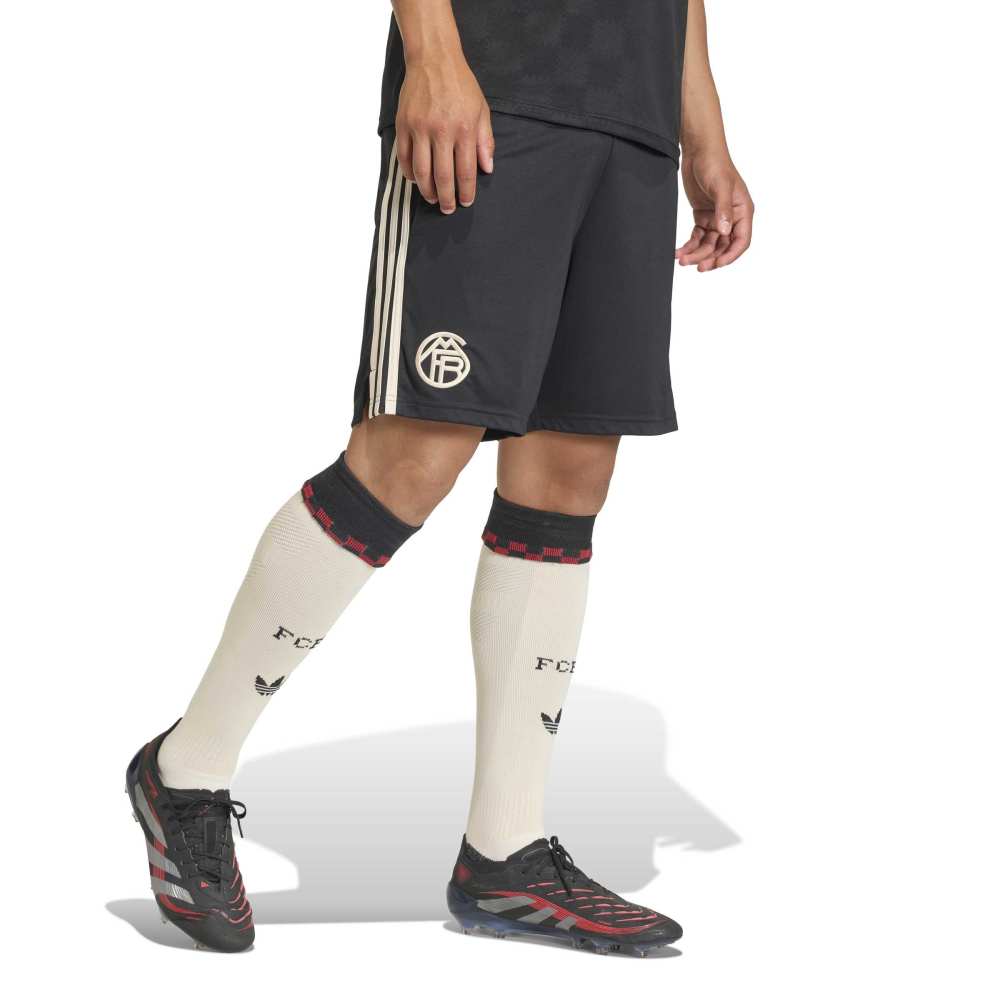 Adidas Bayern M&uuml;nchen 3e Broekje 2025-2026