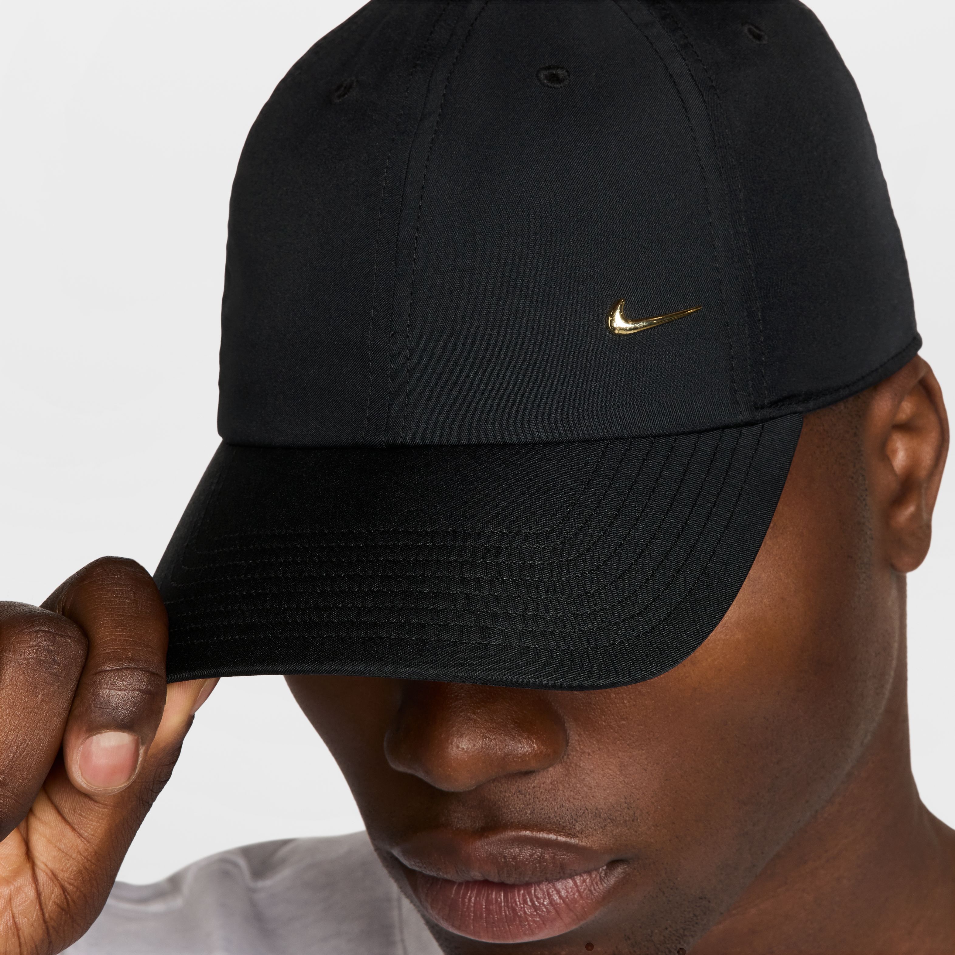 Nike Dri-FIT Club Pet Metallic Swoosh Zwart Goud, foto 4