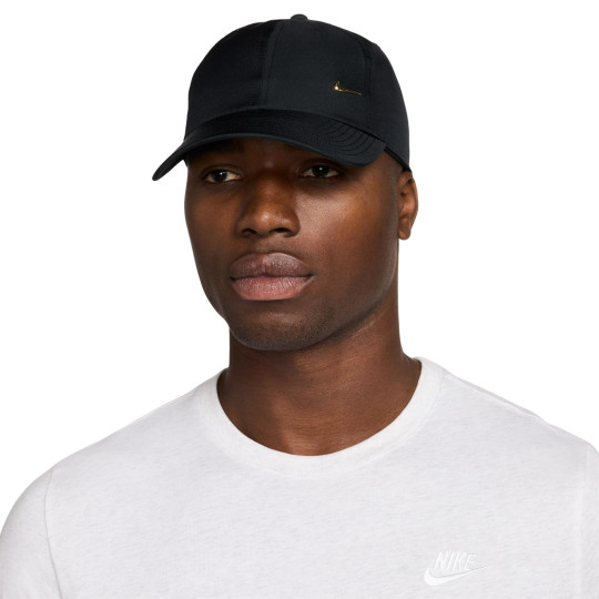 Nike Club Dri-FIT Pet Metallic Swoosh Zwart Goud