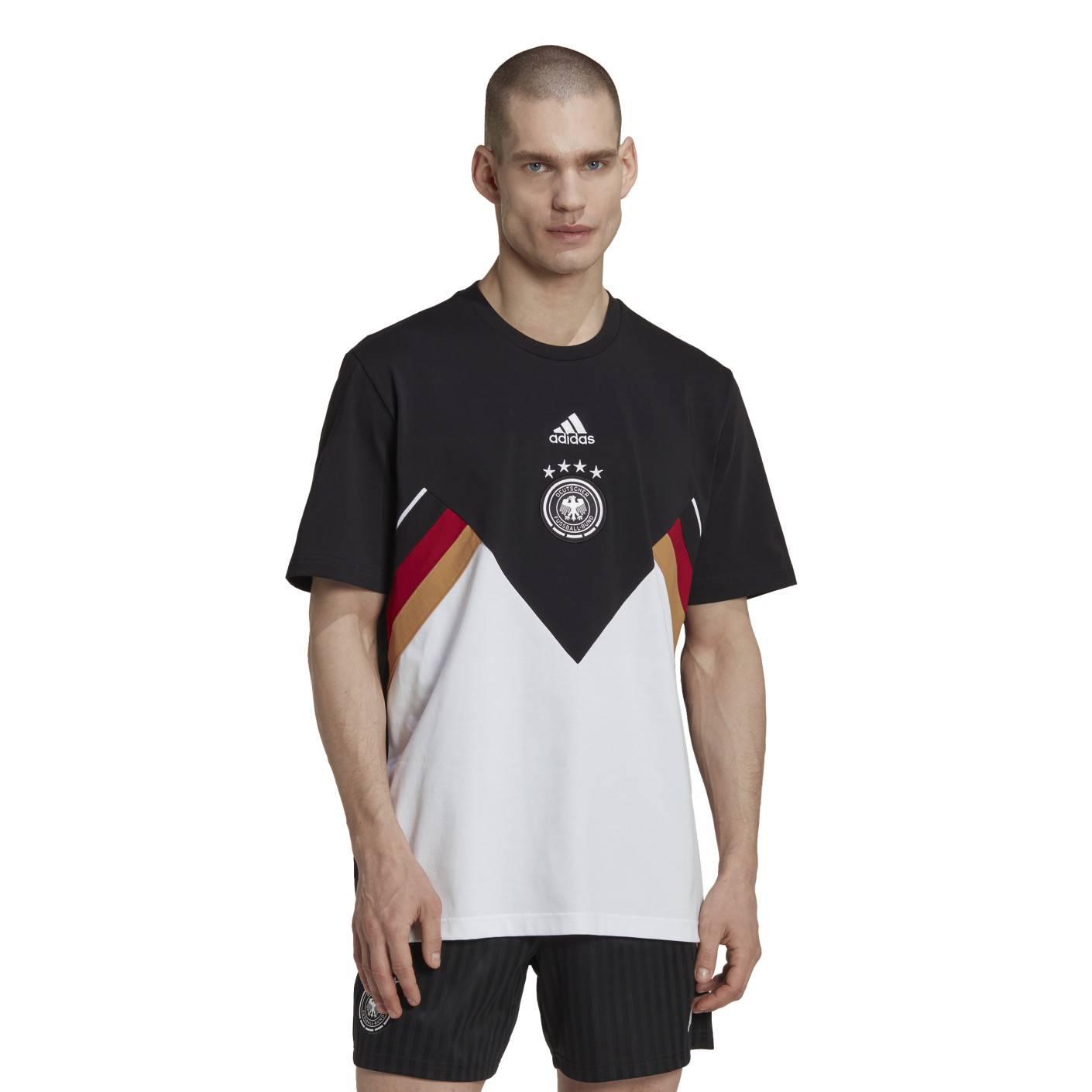 Bezwaar Ploeg Zeug adidas Duitsland Icon T-Shirt 2022-2024 Zwart Wit