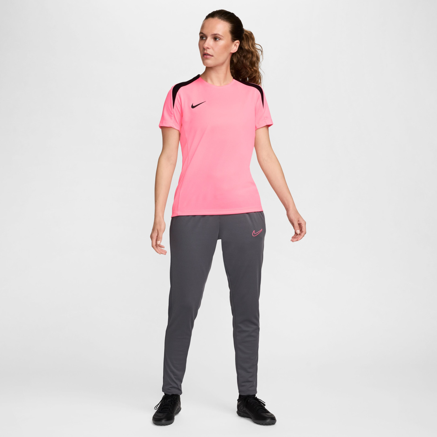 pink and black nike shirt women's