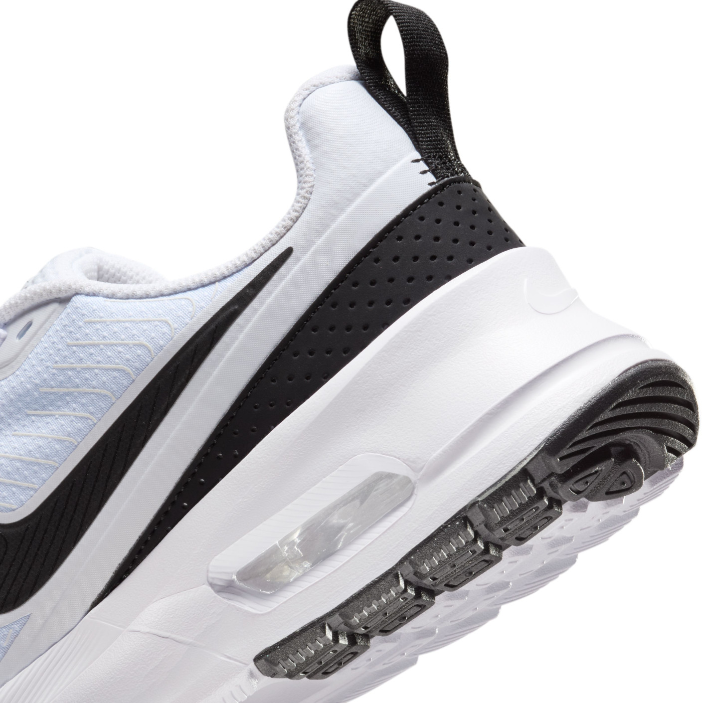 Nike Air Max Nuaxis Sneakers Wit Lichtblauw Zwart