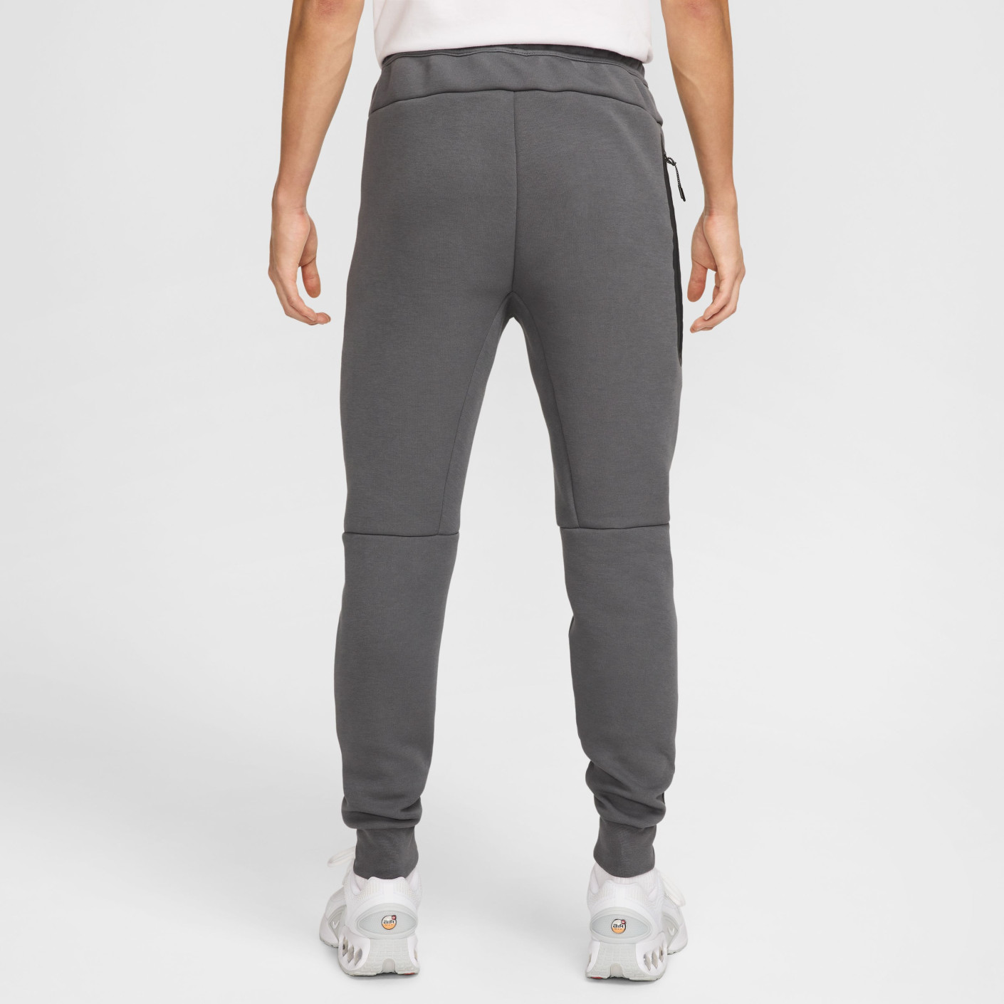 nike tech fleece joggers dark grey