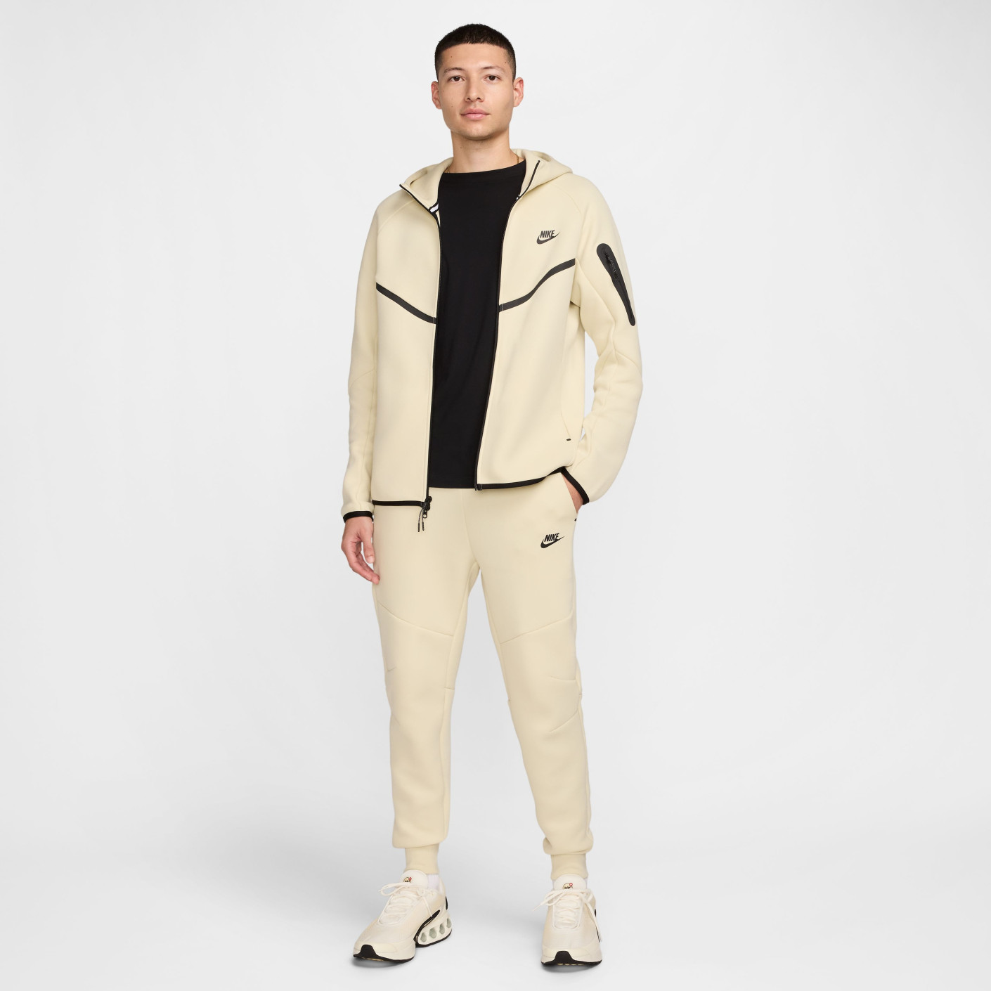 Nike Tech Fleece Sportswear Vest Gebroken Wit Zwart - Voetbalshop.nl