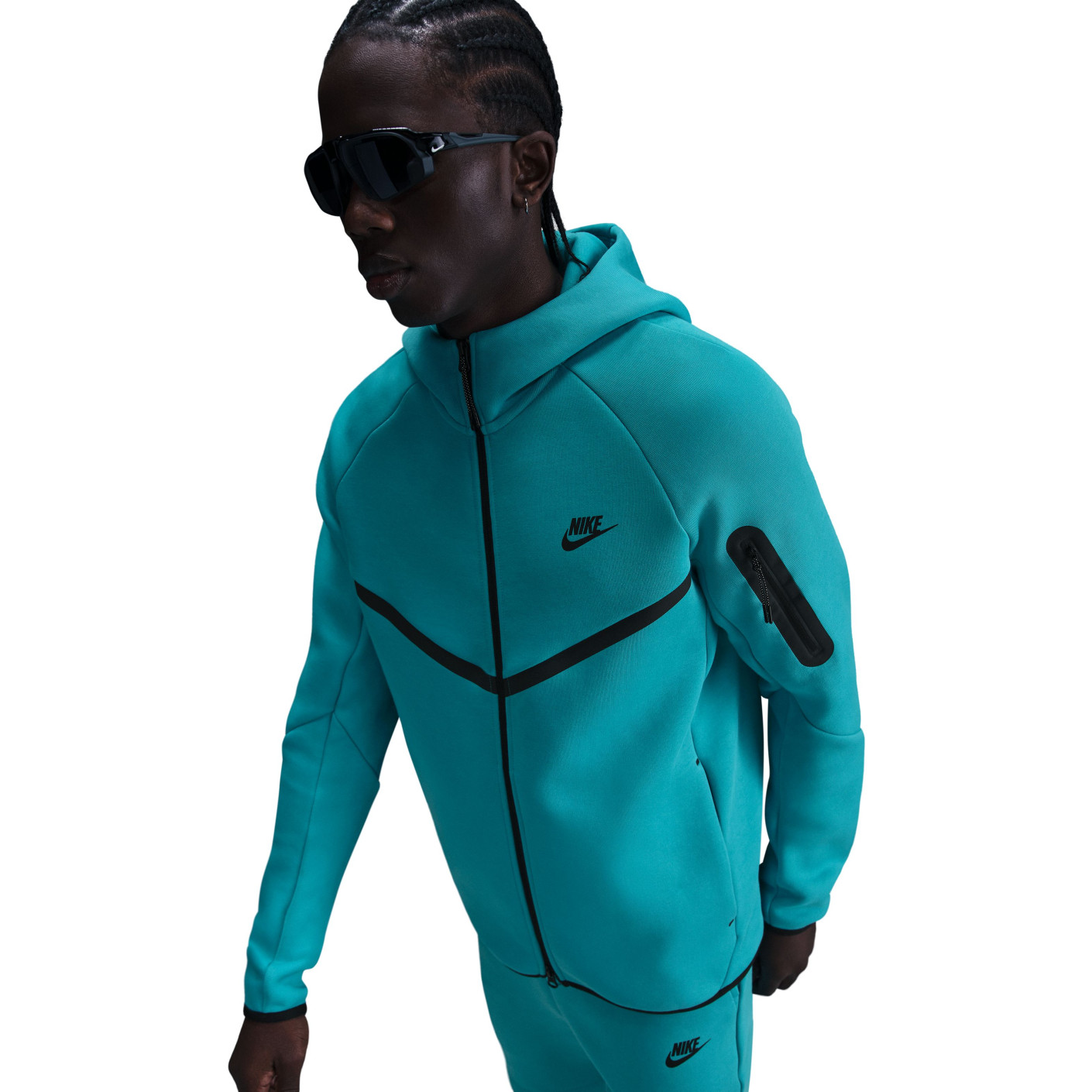 new nike tech tracksuit