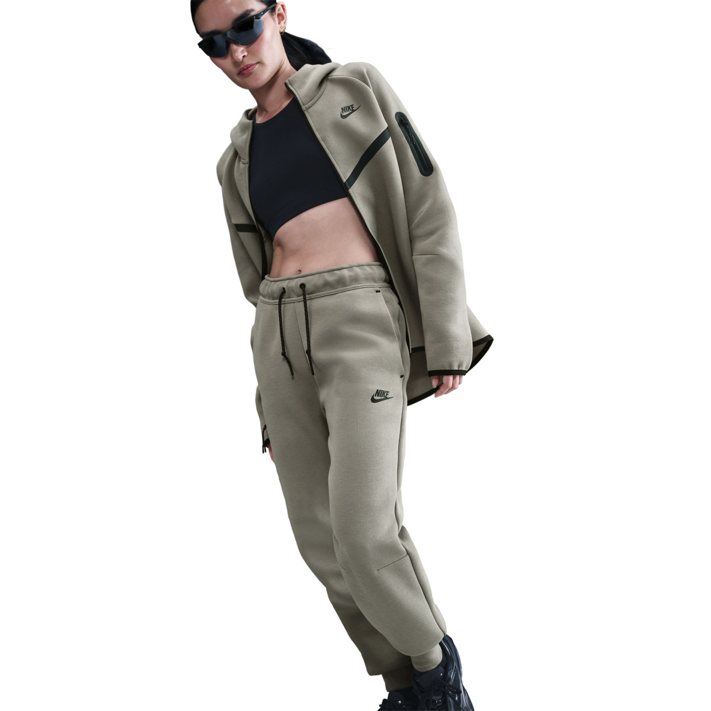 nike tech tracksuit female