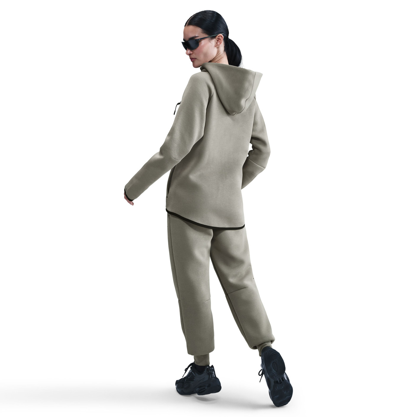 nike tech fleece suit womens