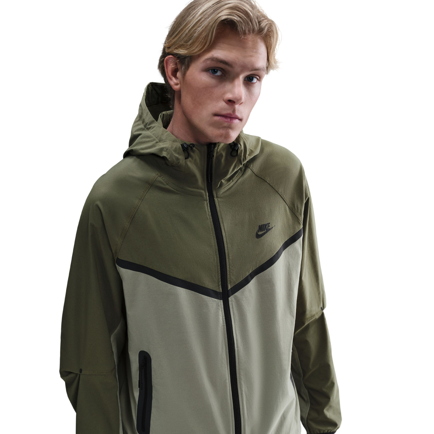 nike sportswear windrunner green