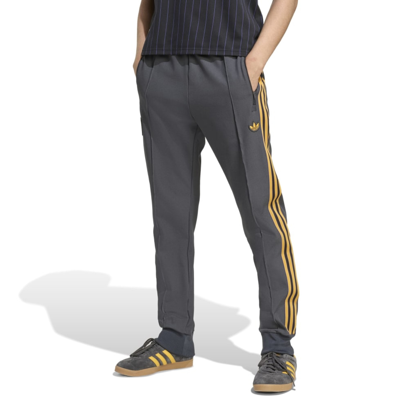 adidas Manchester United Terrace Icons Training pants Dark Grey Gold