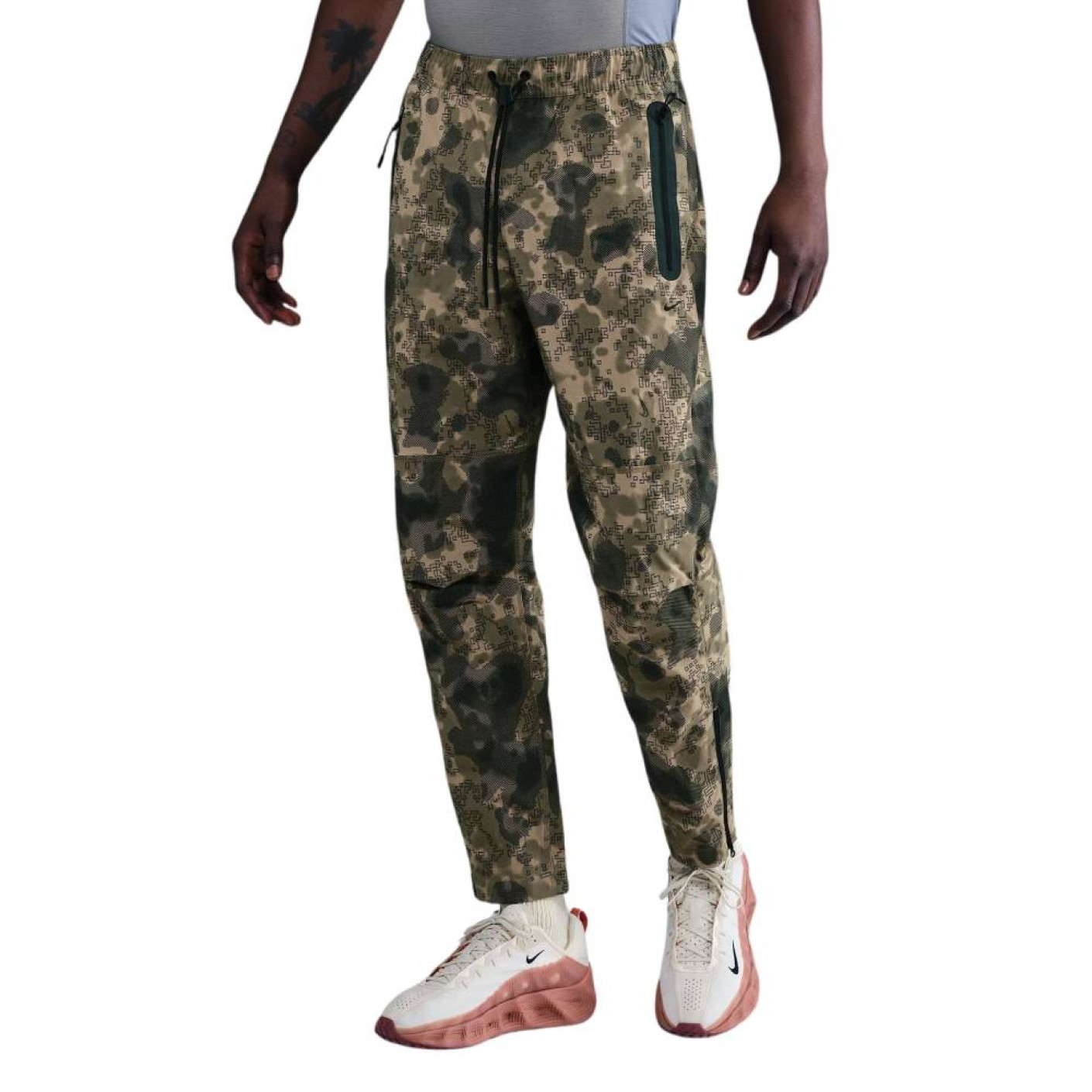 Nike Tech Sportswear Woven Joggingbroek Camo