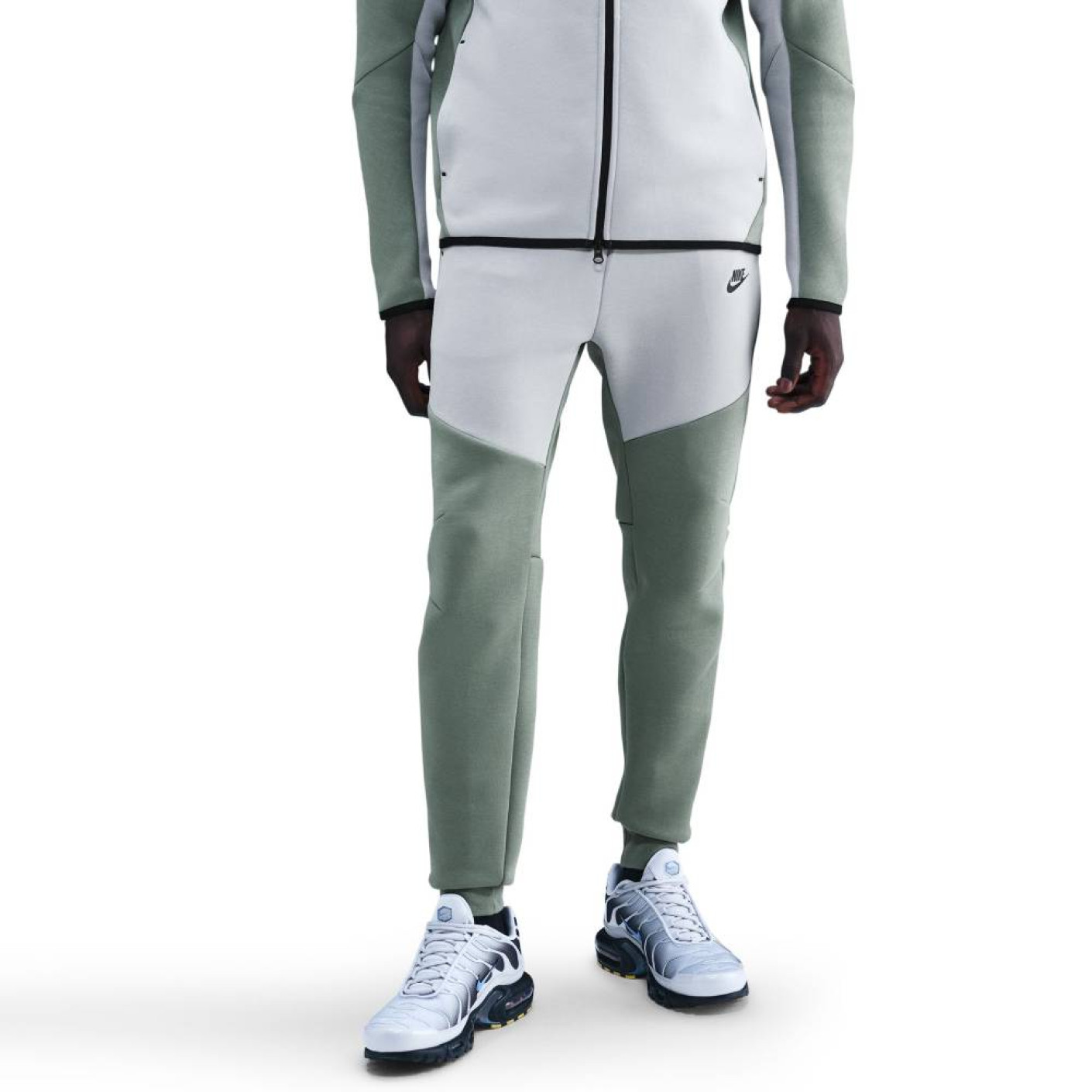 nike tech fleece tracksuit green and white