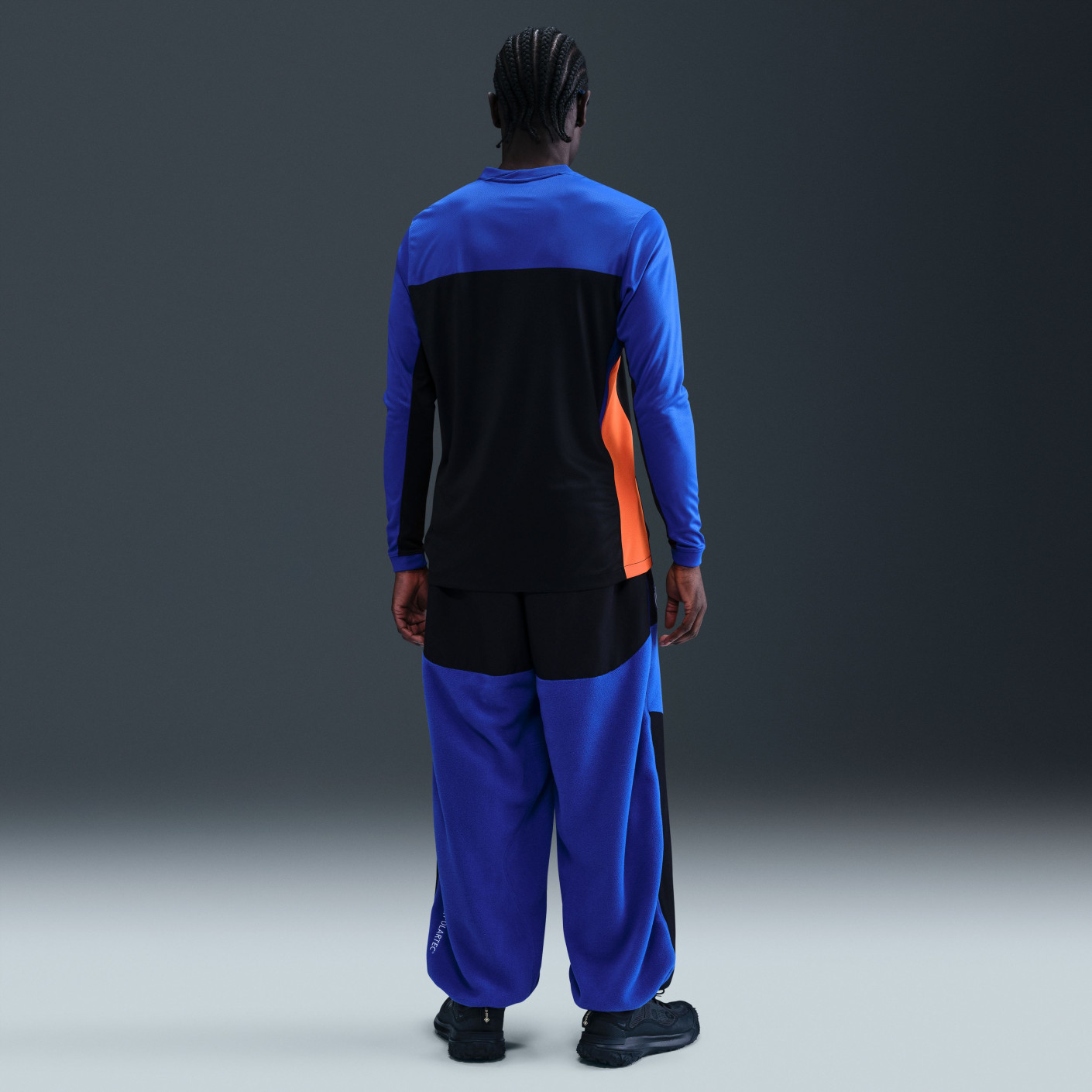 NIKE ACG Inter Milan 長袖シャツ Mサイズ Nike Inter Milan x ACG 4e Long Sleeve Shirt 2025-2026 - Voetbalshop.nl