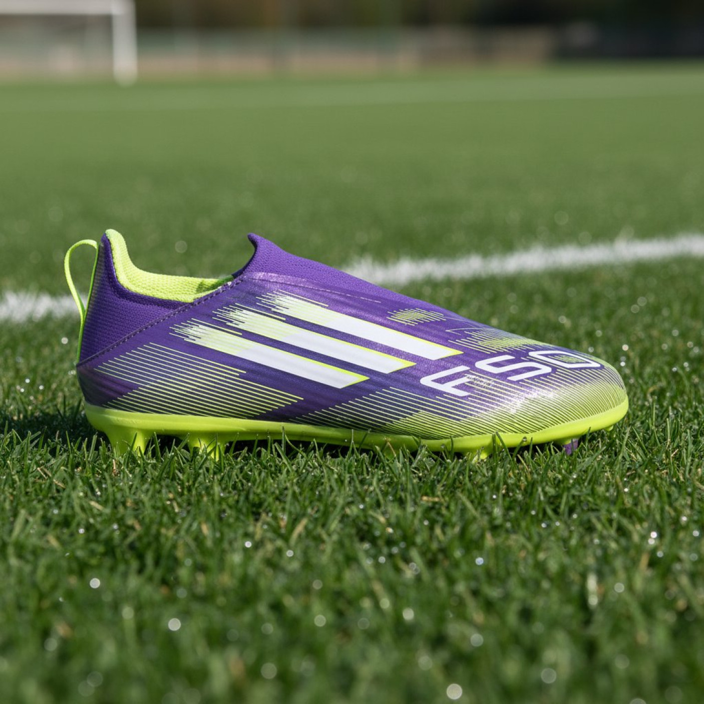 adidas F50 League Laceless Grass/Artificial Grass Football Boots