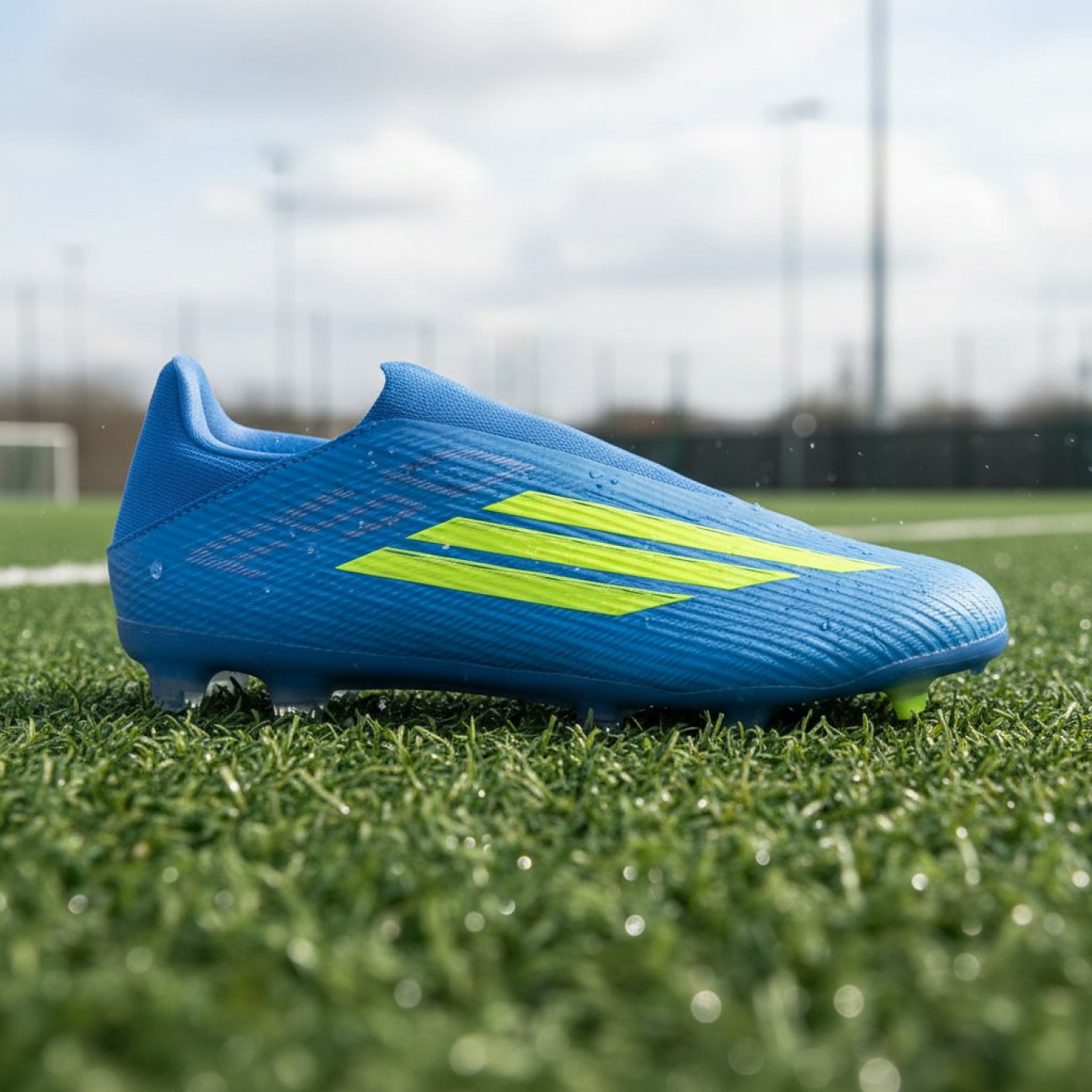 adidas F50 League Laceless Grass/Artificial Grass Football Boots