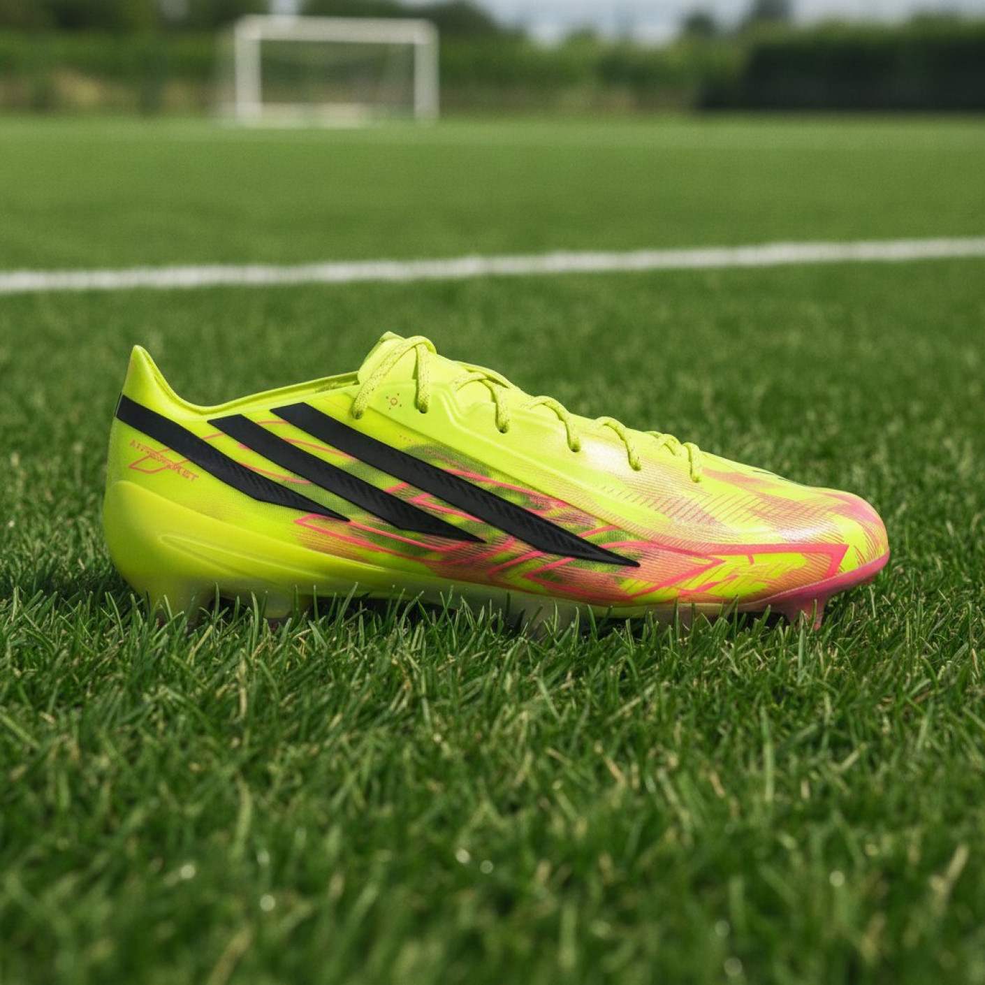 adidas F50 Hyperfast Elite Too Light Grass Football Boots (FG