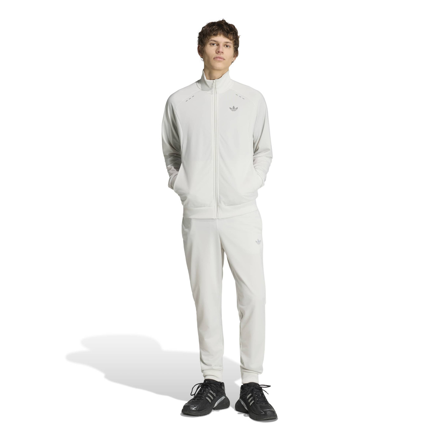 adidas Tech Essential Trainingspak Lichtgrijs Zilver