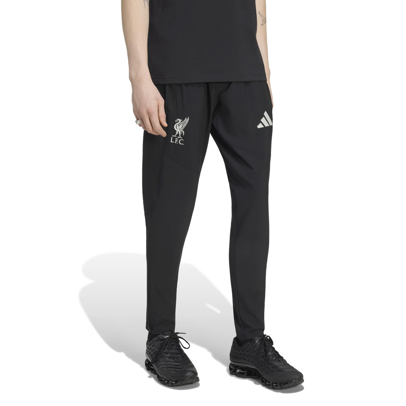 adidas Liverpool Tiro Travel Trainingsbroek 2026-2027 Zwart Wit