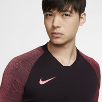 Nike Breathe Strike Trainingsshirt Paars Roze