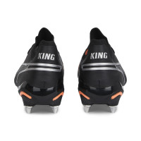 PUMA King Ultimate IJzeren-Nop Voetbalschoenen (SG) Zwart Zilver Oranje