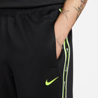 Nike Sportswear Repeat Trainingspak Zwart Lichtgeel