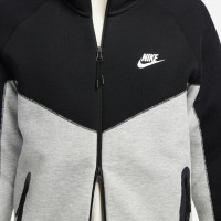 Nike Tech Fleece Sportswear Trainingspak Lichtgrijs Zwart Wit