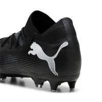 PUMA Future 7 Match IJzeren-Nop Voetbalschoenen (SG) Zwart Wit Donkergrijs