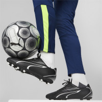 PUMA Vitoria Grass/Artificial Grass Football Shoes (MG) Black White
