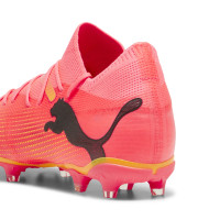 PUMA Future 7 Match Gras / Kunstgras Voetbalschoenen (MG) Roze Zwart Oranje
