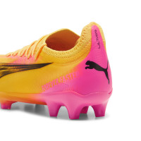 PUMA Ultra Ultimate Gras / Kunstgras Voetbalschoenen (MG) Dames Oranje Zwart Roze