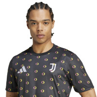 adidas Juventus Pre-Match Trainingsshirt 2024-2025 Antraciet Geel Roze Zwart Wit