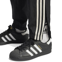 adidas Manchester United Originals Track Trainingsbroek Zwart Wit Rood