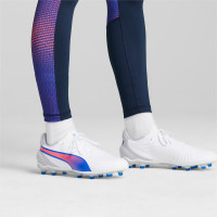 PUMA King Match Grass/Artificial Grass Football Shoes (MG) White Blue Light Pink
