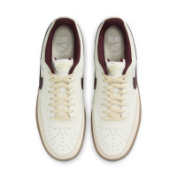 Nike Court Vision Low Sneakers Beige Bordeauxrood Bruin